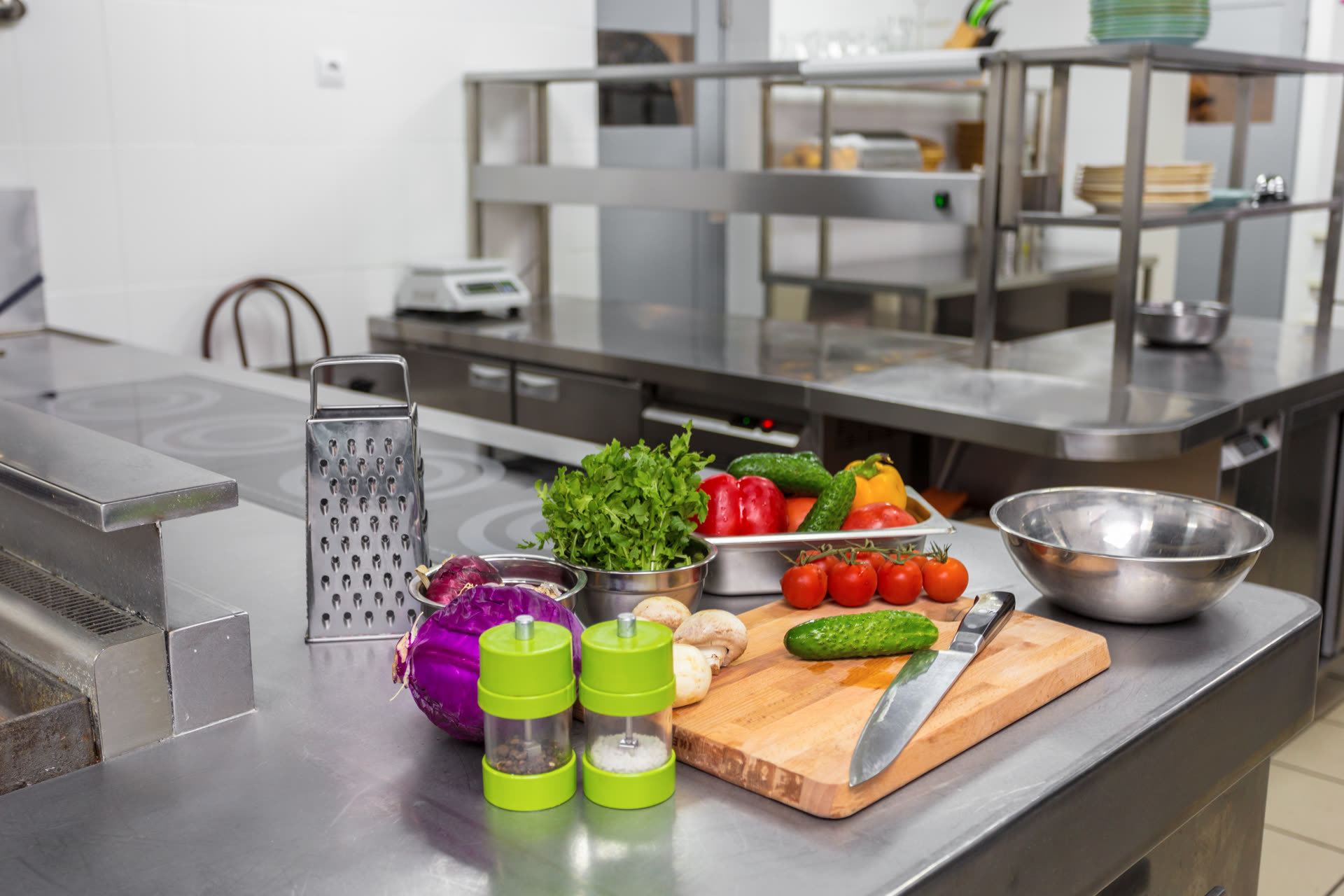 Freshly prepared meals in Hilston Park's dining hall
